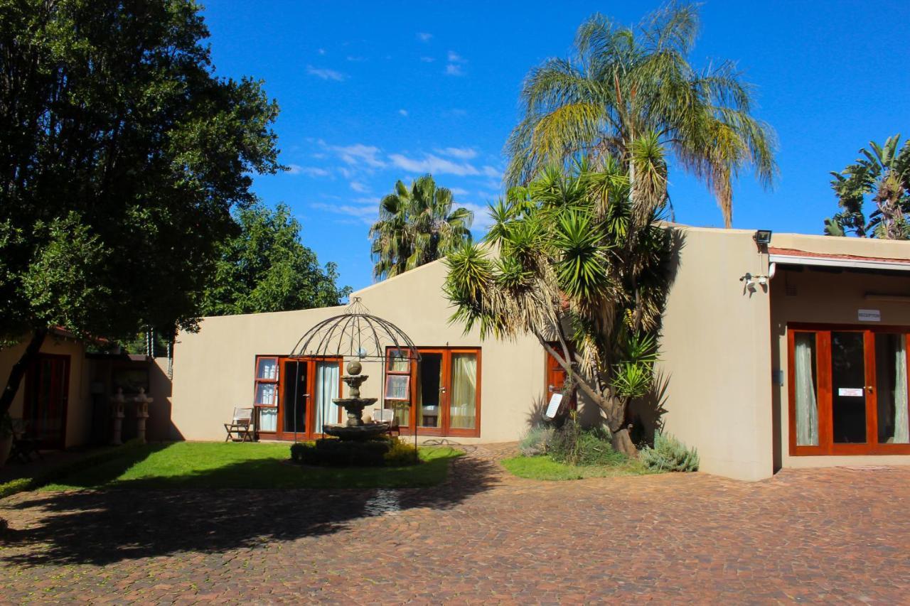 Echo Garden Guesthouse Rustenburg Exterior foto