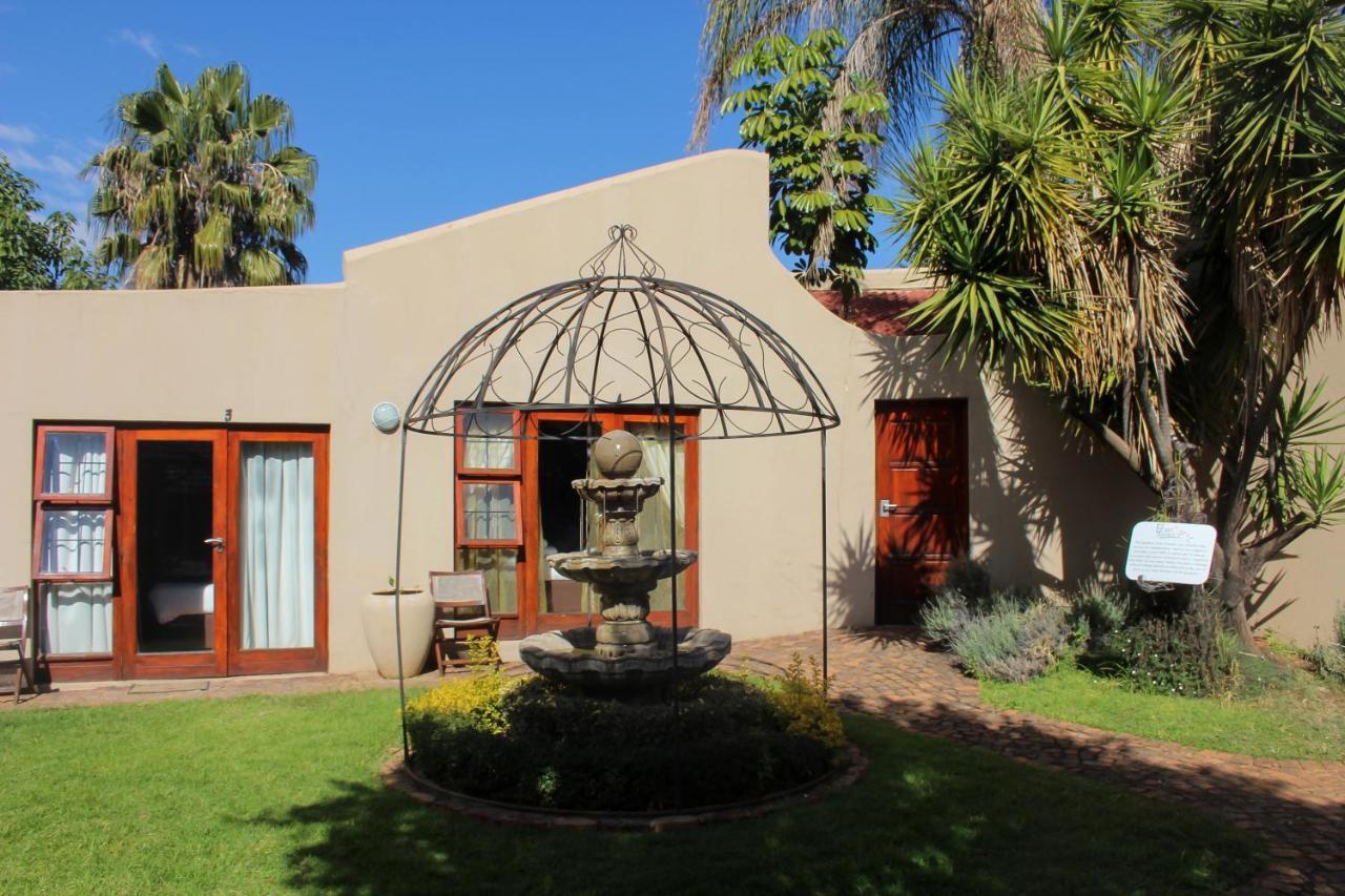 Echo Garden Guesthouse Rustenburg Exterior foto