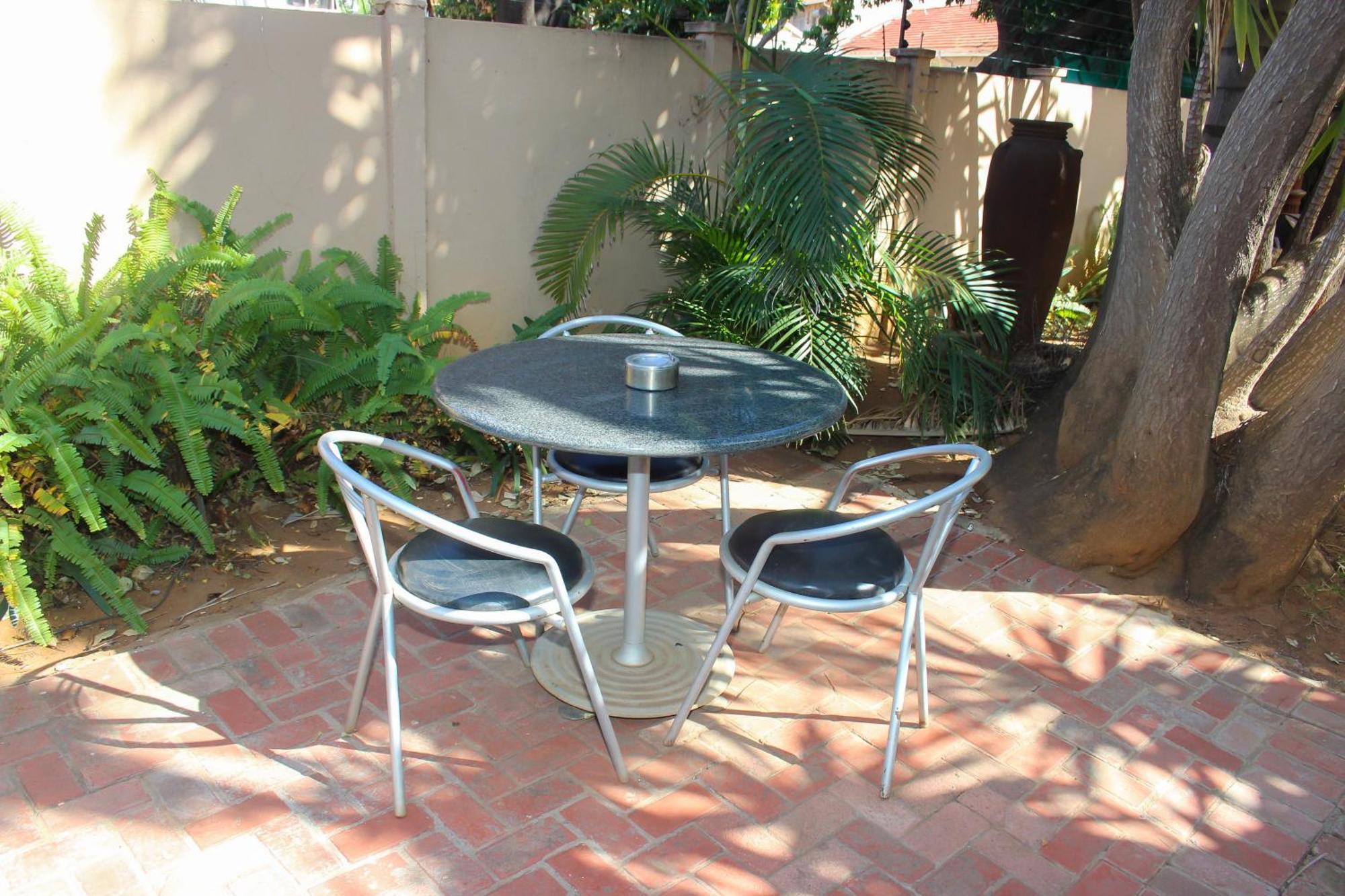 Echo Garden Guesthouse Rustenburg Exterior foto